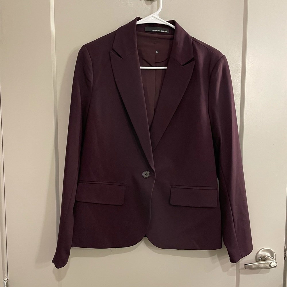 NWOT 8P Amanda & Chelsea Blazer